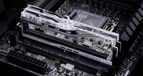 G.SKILL TRIDENT Z5 ROYAL RGB DDR5 2X48GB 6000MHZ CL30 SILVER F5-6000J3036F48GX2-TR5S
