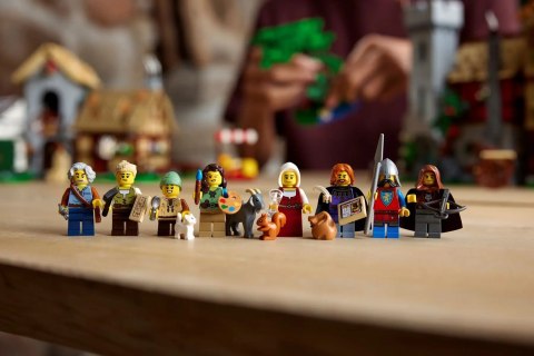 LEGO 10332 ICONS - Średniowieczny plac miejski