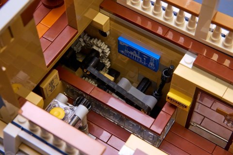 LEGO 21356 Ideas - Parowiec rzeczny