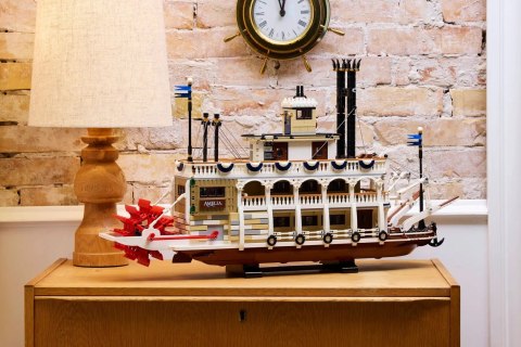 LEGO 21356 Ideas - Parowiec rzeczny